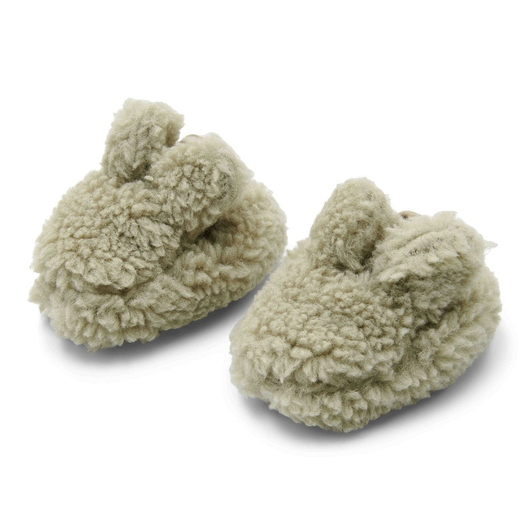 Flauschige Krabbelschuhe für Babys in Beige – weiche Babyschuhe für warme Füße