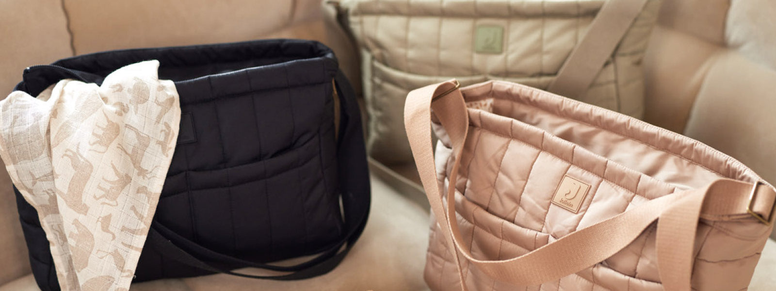 Wickeltaschen für Eltern – praktische & stylische Begleiter, auch personalisiert