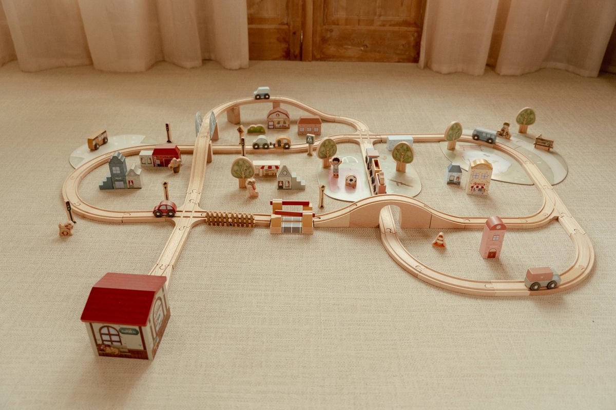 Grand Set XL de train en bois – 113 pièces | Schmatzepuffer
