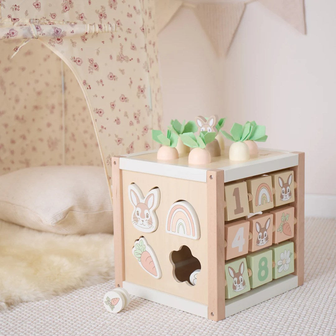 Cube d'activités géant lapin en bois | bieco