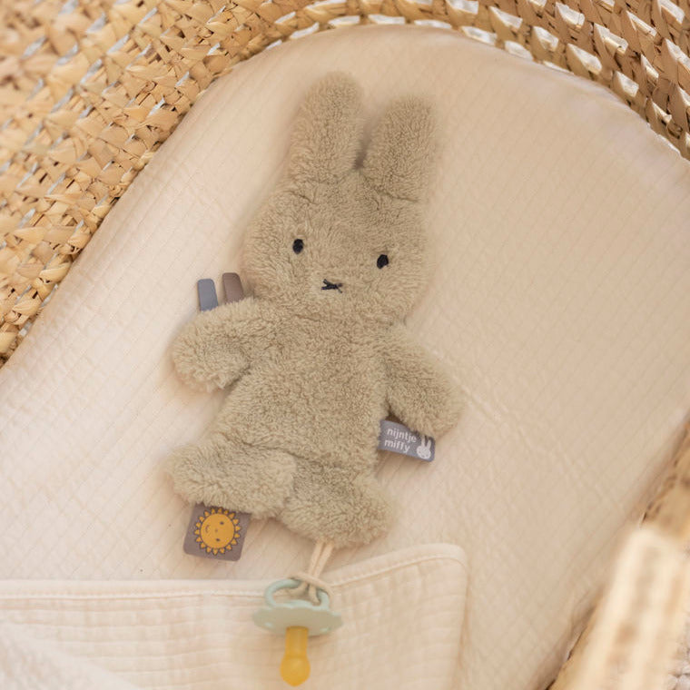 Doudou Miffy Fluffy Verde 23 cm per neonati