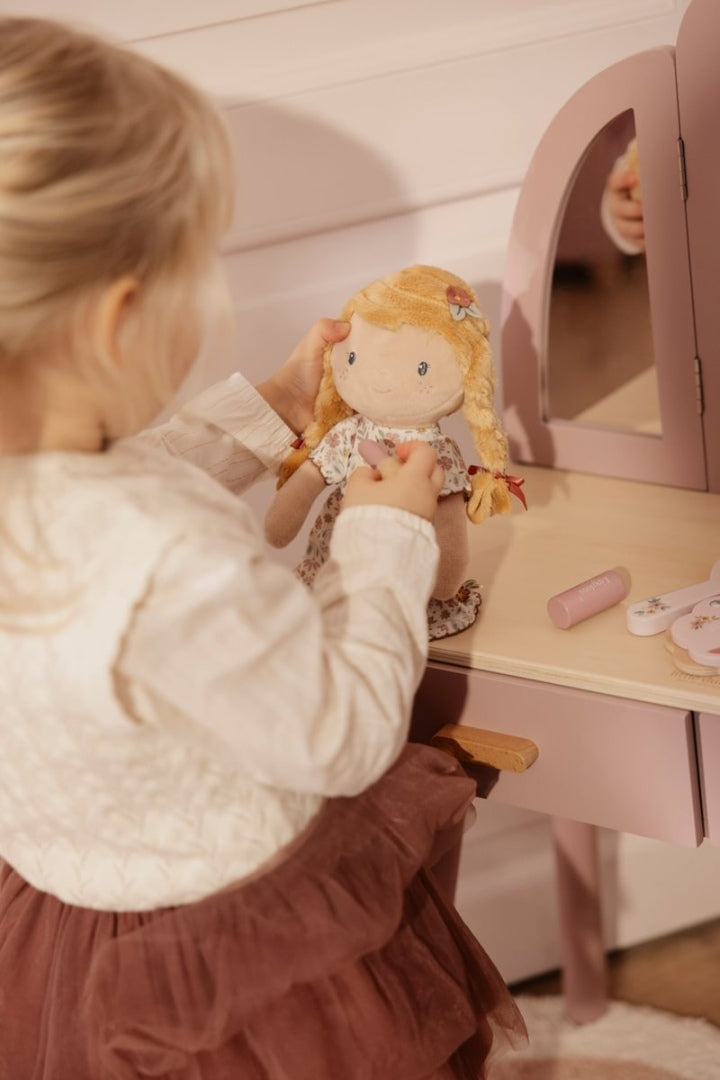 Poupée câline Julia 35 cm | Little Dutch