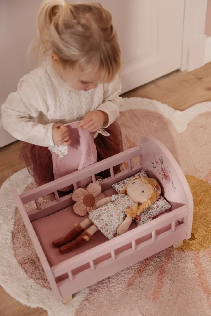 Poupée câline Julia 35 cm | Little Dutch