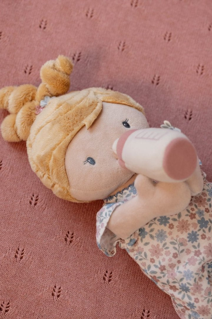 Poupée câline personnalisée Bébé Julia avec nom – Cadeau de naissance | Schmatzepuffer®