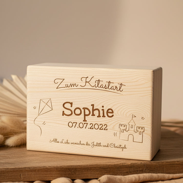 Erinnerungskiste aus Naturholz zum Kitastart mit Name – personalisierte Geschenkbox