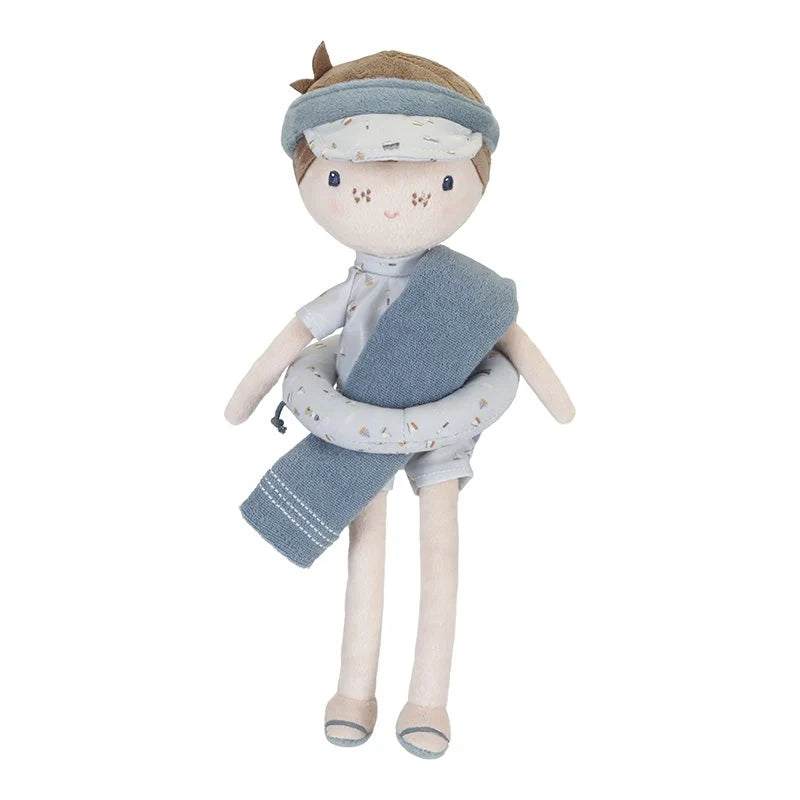 Jim Summer Kuschelpuppe mit Sandalen und Sommeroutfit