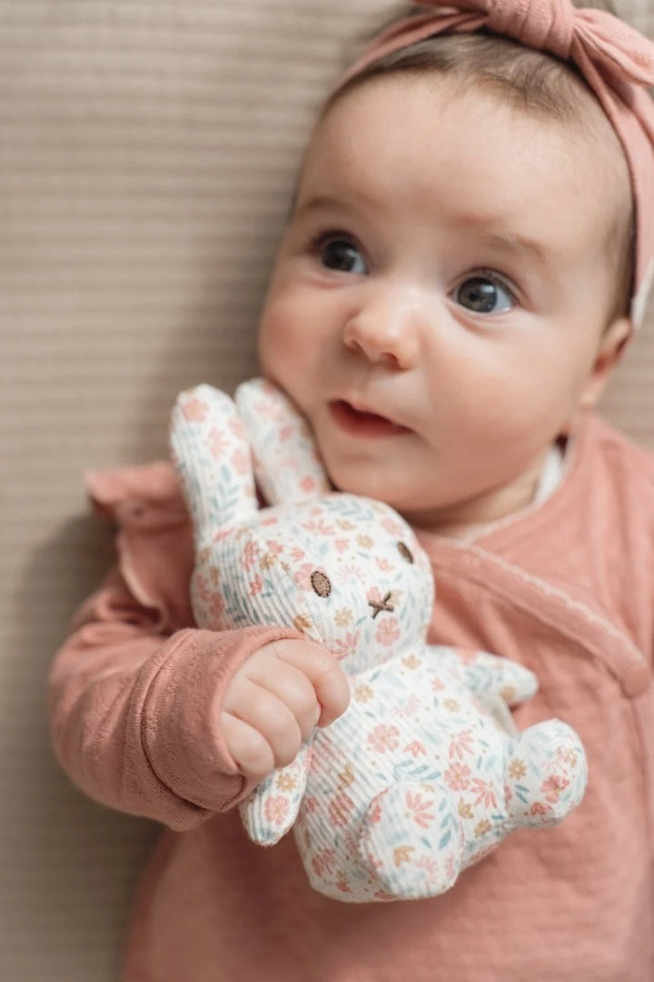 Doudou Lapin Lucky Blossom all-over-print, 15 cm x Miffy