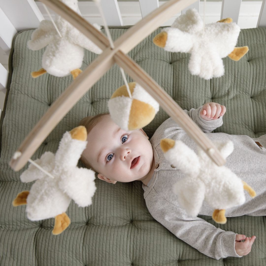 Mobile musical Petite Oie pour lit bébé by Schmatzepuffer®