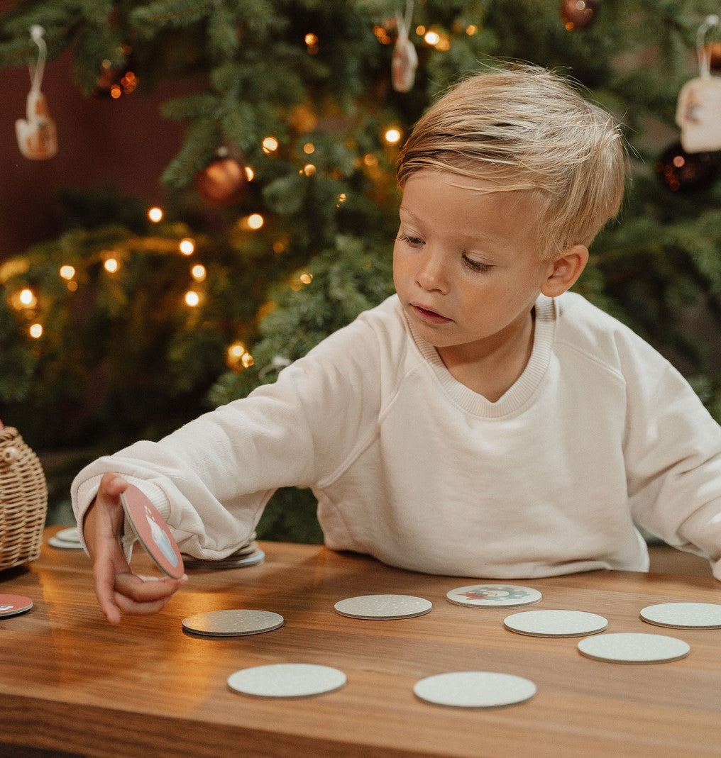 Jeu de mémoire Noël – Jeu de cartes hivernal pour enfants