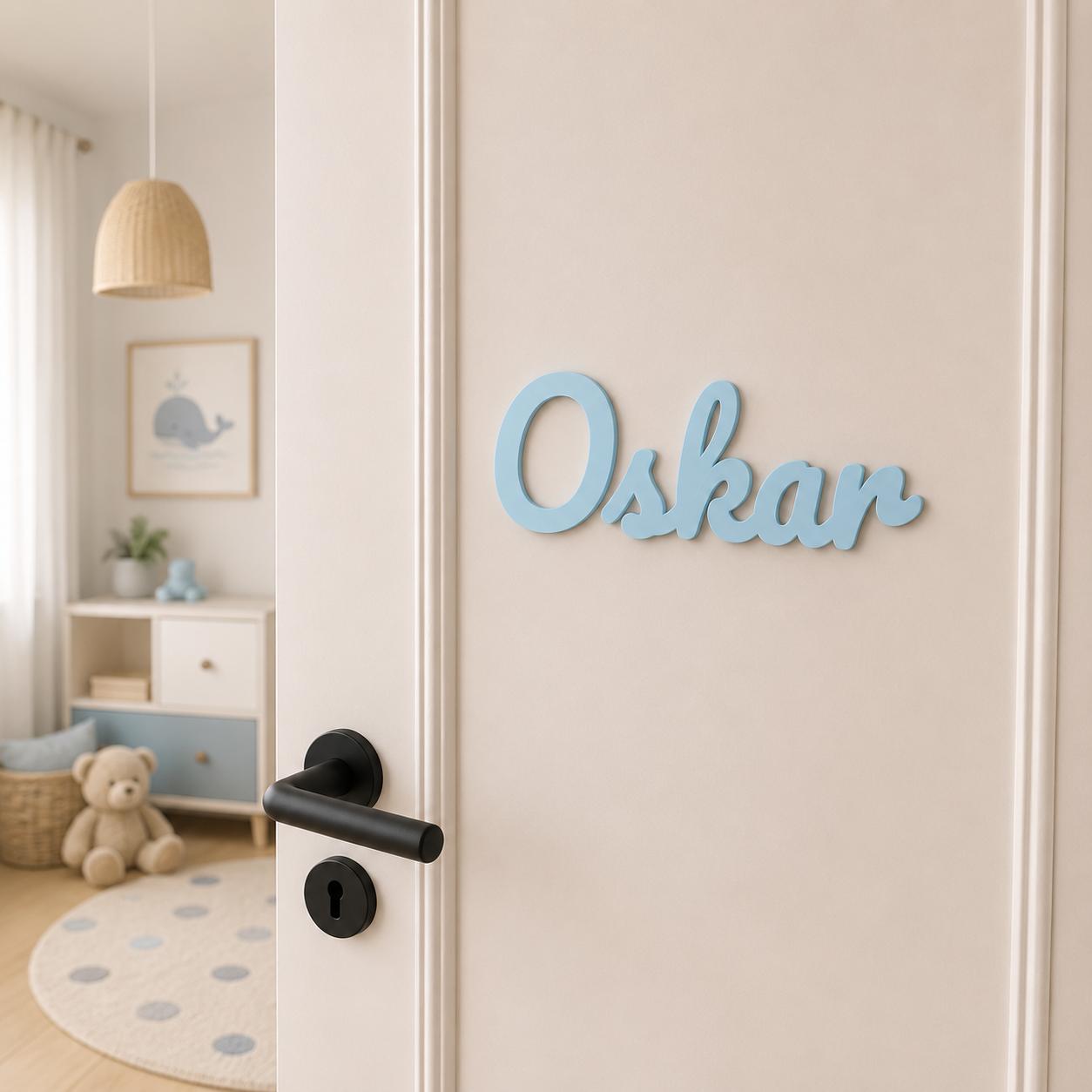 Personalisiertes Türschild in Blau mit dem Namen Marie – individuelles Holzschild für Kinderzimmer, Babyzimmer und als Geschenk zur Geburt.