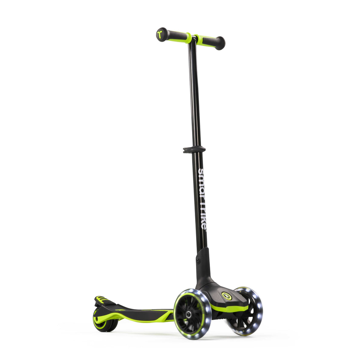 Mitwachsender Kinder Scooter 3 bis 12 Jahre mit LED Rädern in Grün Schwarz freigestellt