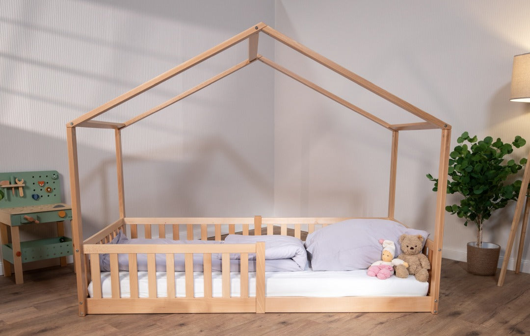 Lit au sol / lit cabane ENNO 90x200 cm hêtre naturel avec toit opt. | tiSsi®