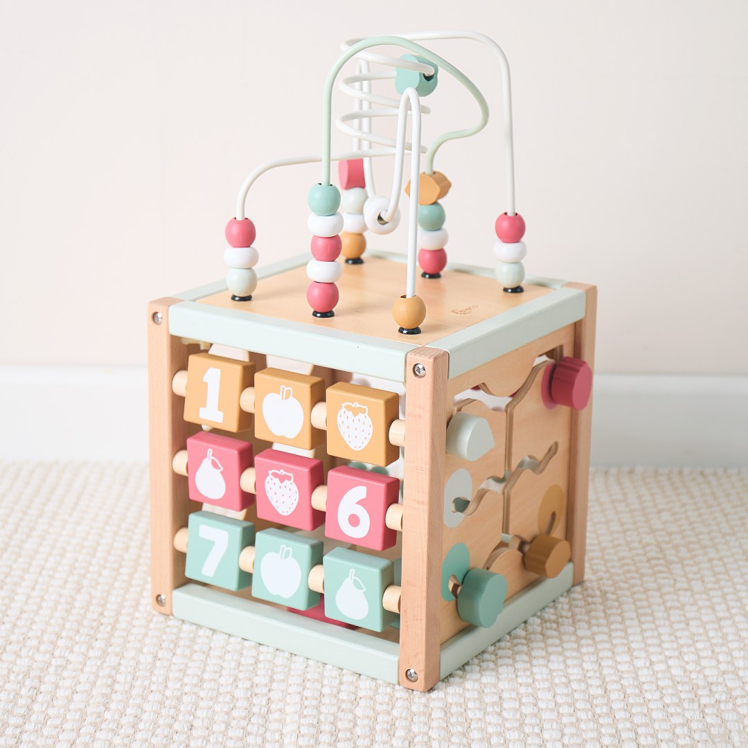 Cube d'activités en bois Berry | bieco