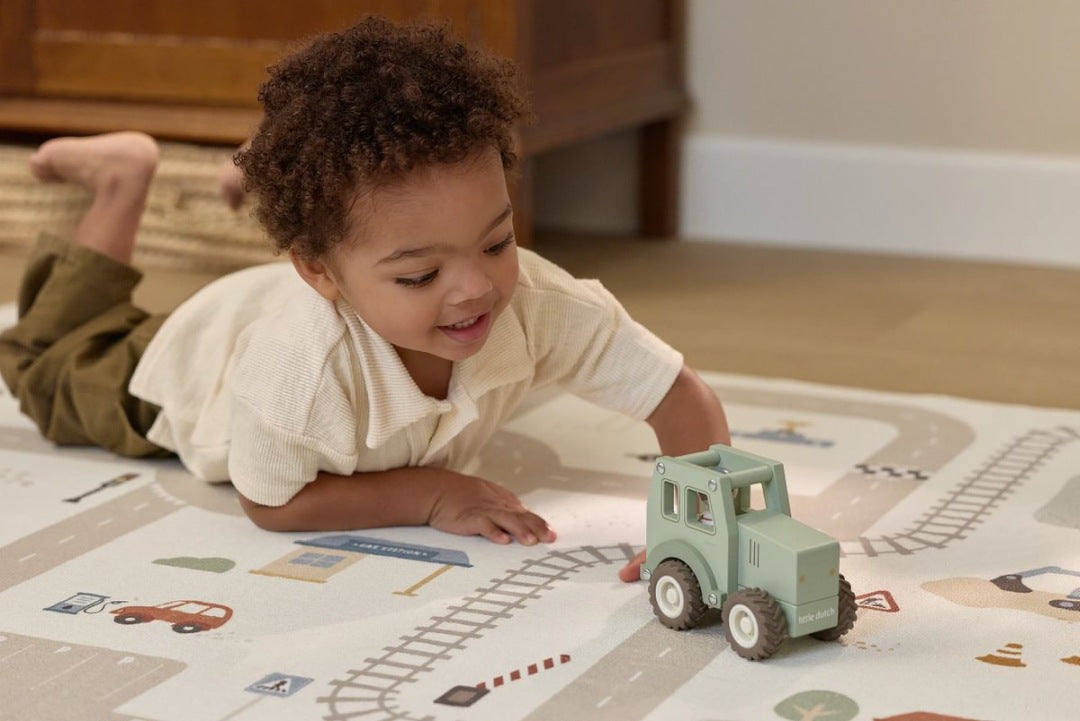 Personalized wooden tractor – wooden toy tractor with name | Schmatzepuffer 
