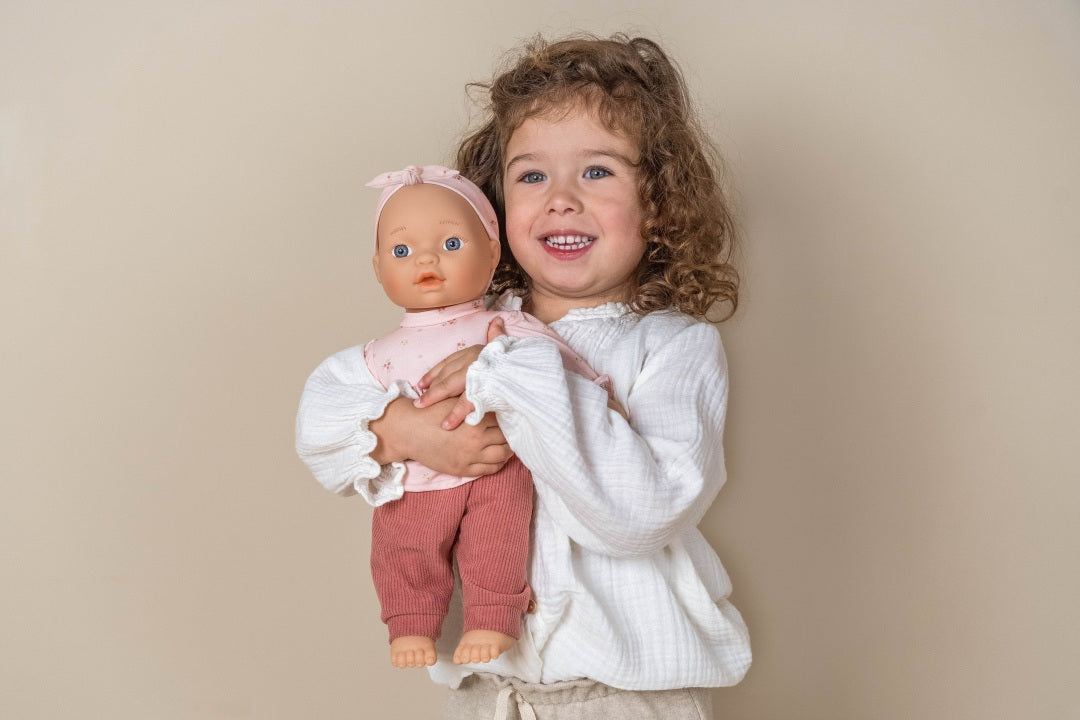 Poupée bébé personnalisée Lily avec prénom et accessoires | Cadeau pour enfants