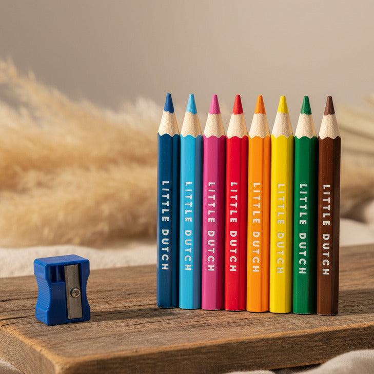 Crayons de couleur pour enfants – Plaisir créatif de dessiner pour les petits artistes