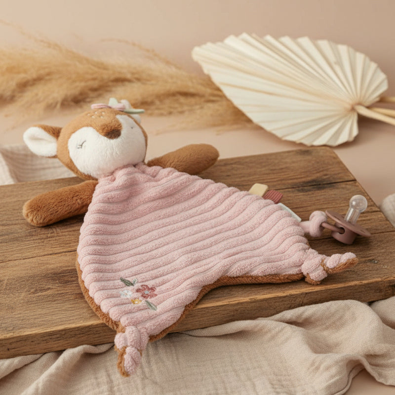 Comforter deer Fairy Garden