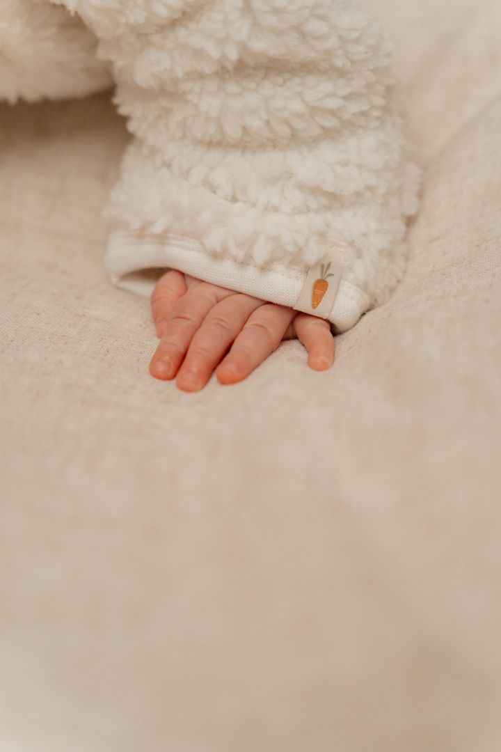 Grenouillère en peluche Baby Bunny, blanc cassé | Little Dutch