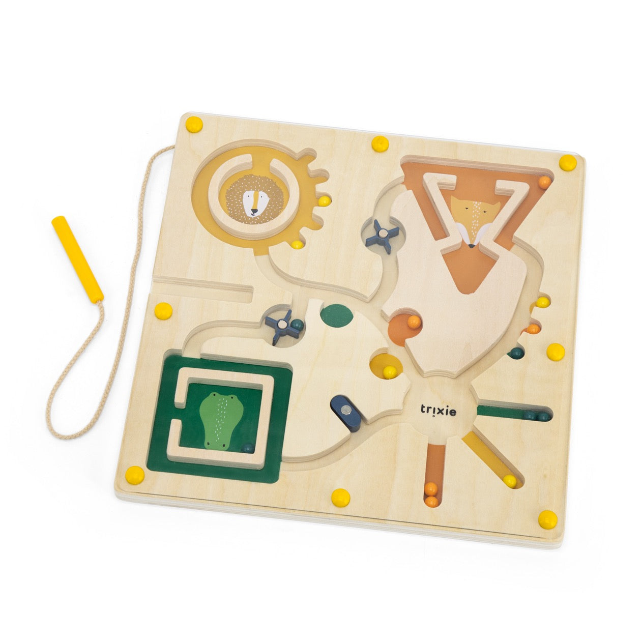 Magnetic wooden labyrinth | Trixie