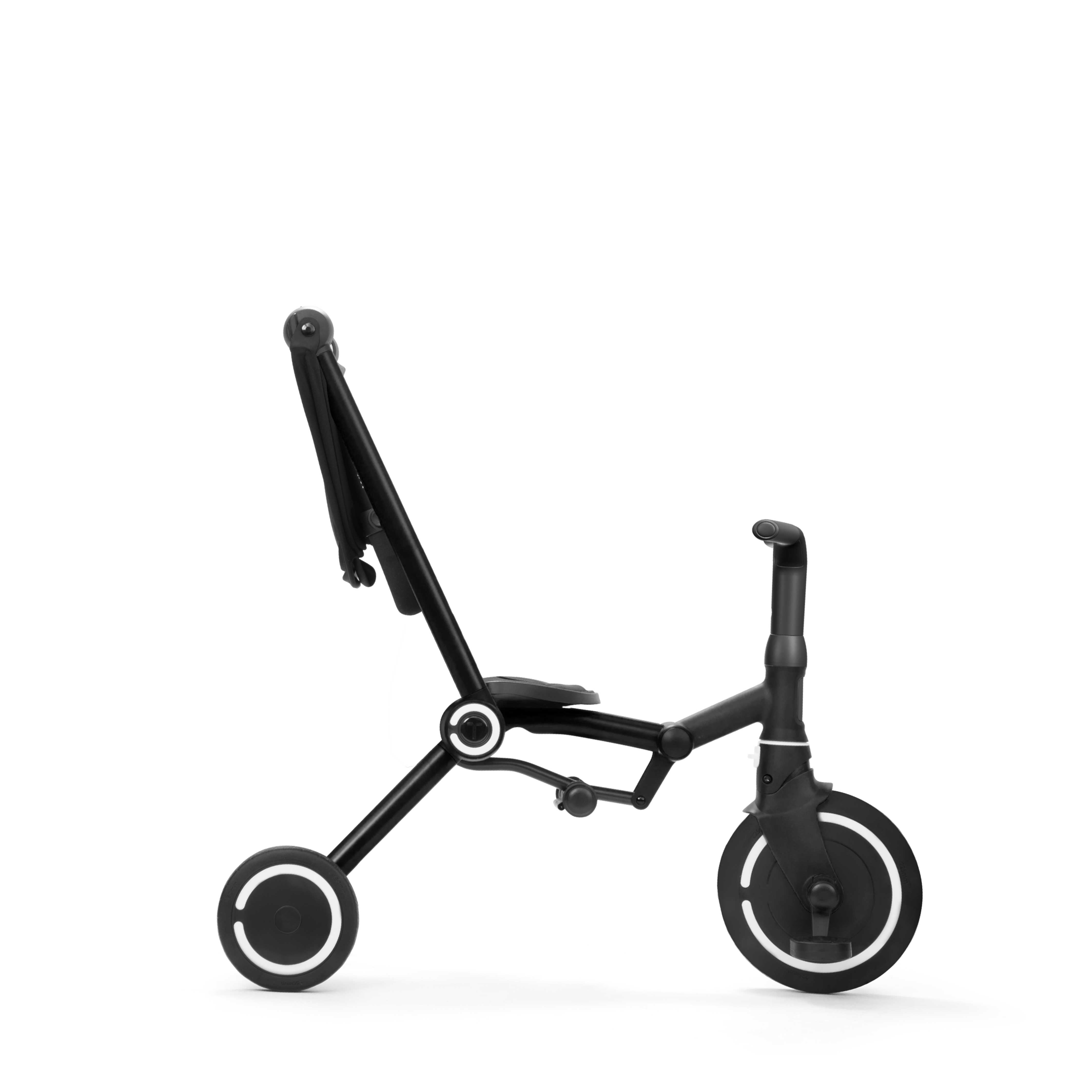 Schwarzer Dreirad Kinderwagen ohne Verdeck in reduzierter Umbauvariante