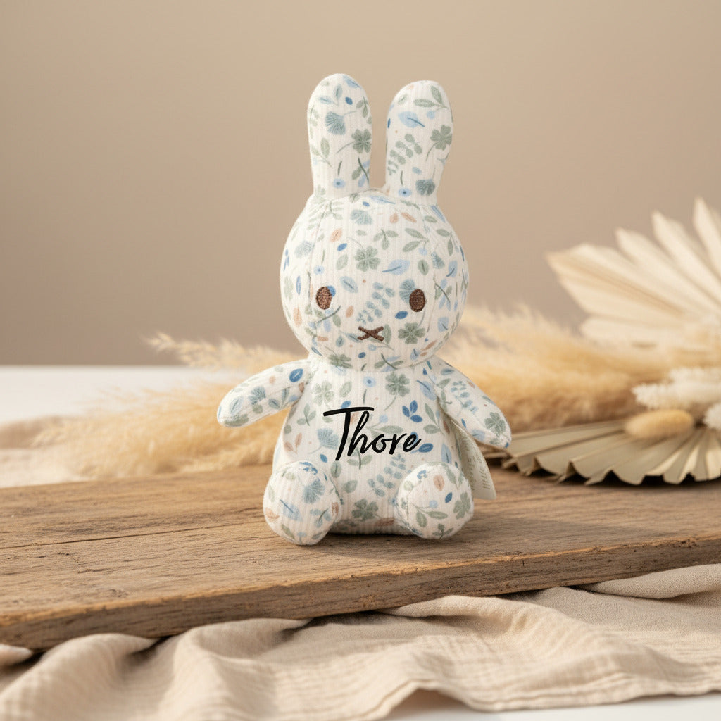 Miffy Kuscheltier Lucky Leaves 15 cm
