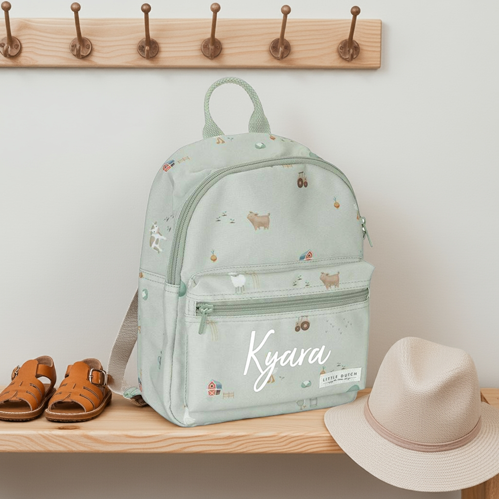 Personalisierter Kinderrucksack Little Farm mit Namen Kyara für Kita, Kindergarten und Ausflüge