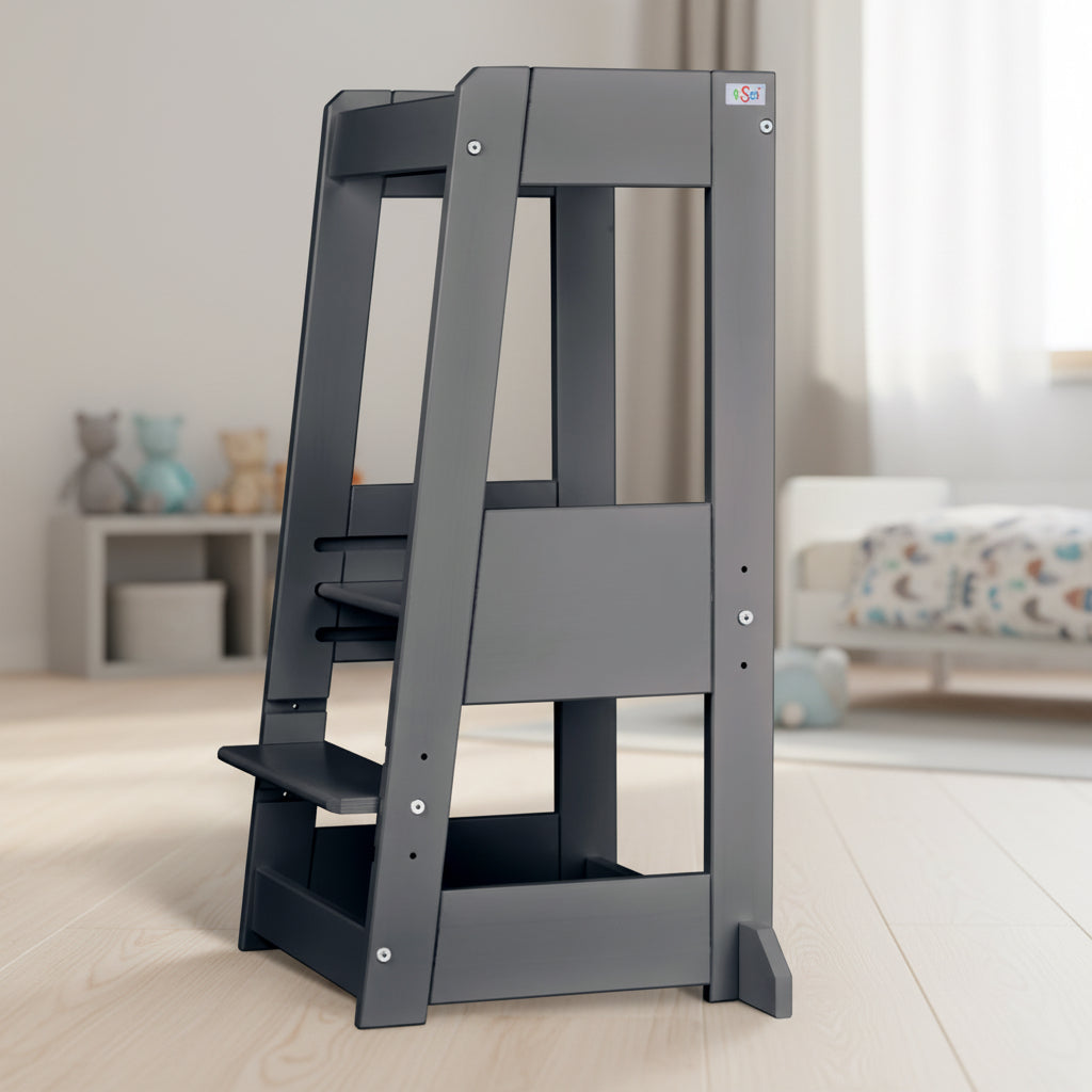 Grauer Lernturm für Kinder im modernen Zuhause – stabiler Montessori Lernturm für sicheres Mithelfen in der Küche